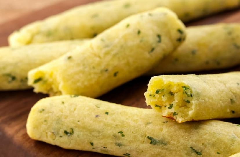 Keto Breadsticks – Garlic and Herb