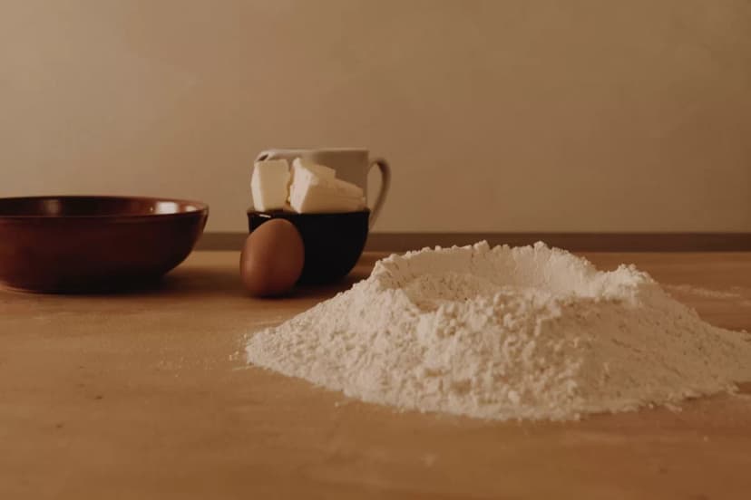 8 Keto Friendly Flours – With Best use Tips